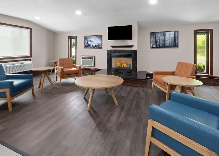 Super 8 By Wyndham Bridgeport/Clarksburg Area